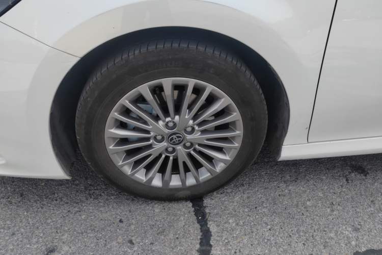 Used Toyota Camry 2024 Dual-Motor 2.0 HE Elite Edition
