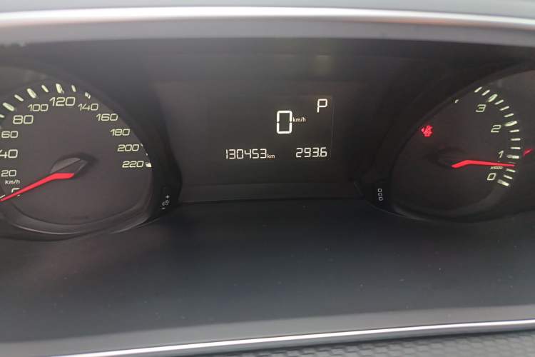 Used Peugeot 308 2016 1.6L Automatic Luxury Edition Odometer Close Up