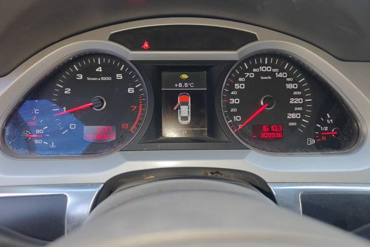 Used Audi A6L 2011 2.0 TFSI Automatic Standard Edition Instrument Cluster