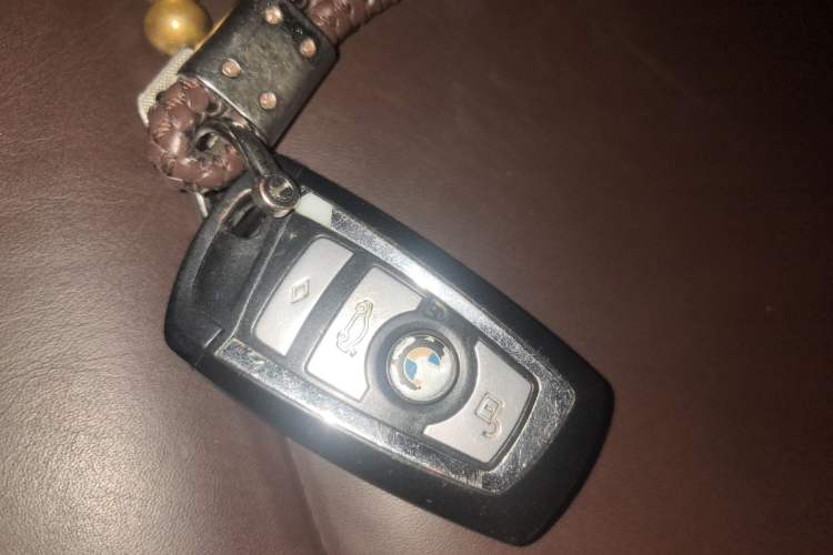 Used BMW 5 Series 2014 525Li Leading Model