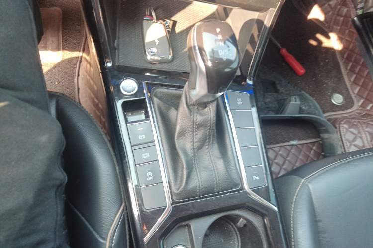 Used Volkswagen Passat 2019 330TSI Elite Edition China VI
