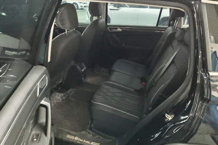 Used Volkswagen Tiguan L 2022 330TSI Automatic Two-Wheel Drive R-Line Enhanced Edition