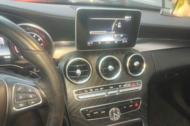 Used Mercedes-Benz C-Class 2015 C 200 L Sport Edition Audio And AC Panel