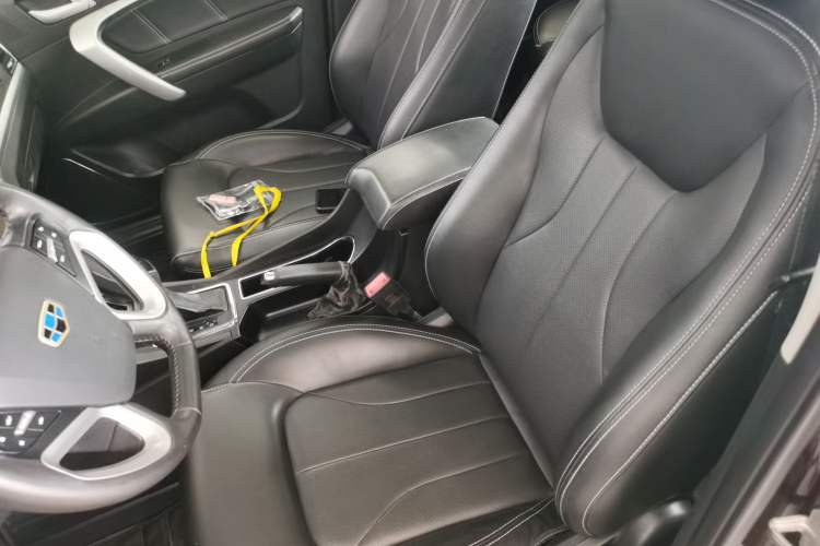 Used Geely Auto Emgrand 2016 Sedan 1.5L CVT Upward Version Left Front Seat