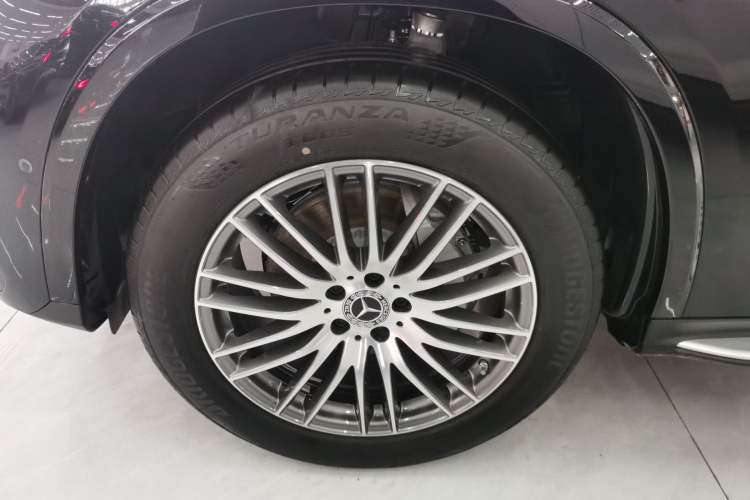 Used Mercedes-Benz GLC 2025 Refreshed GLC 300 L 4MATIC Dynamic Version 5 Seats