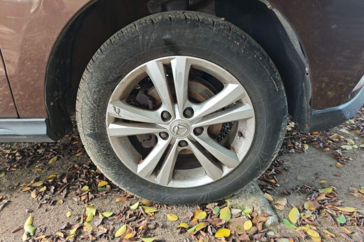 Used HYOSOW H3 2015 1.5L manual luxury version