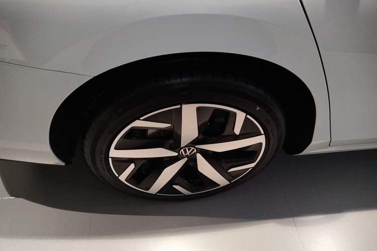 Used Volkswagen Lamando 2025 Lavida L 280TSI DSG Cool & Spicy Edition