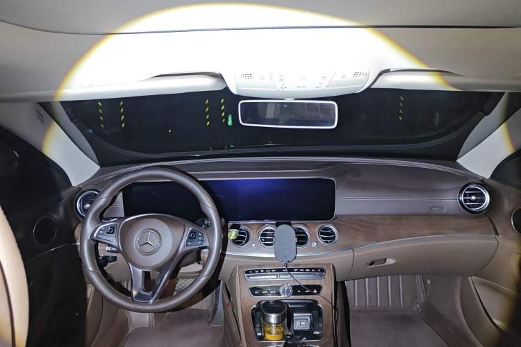 Used Mercedes-Benz E-Class 2018 Facelift E 300 L Luxury Edition