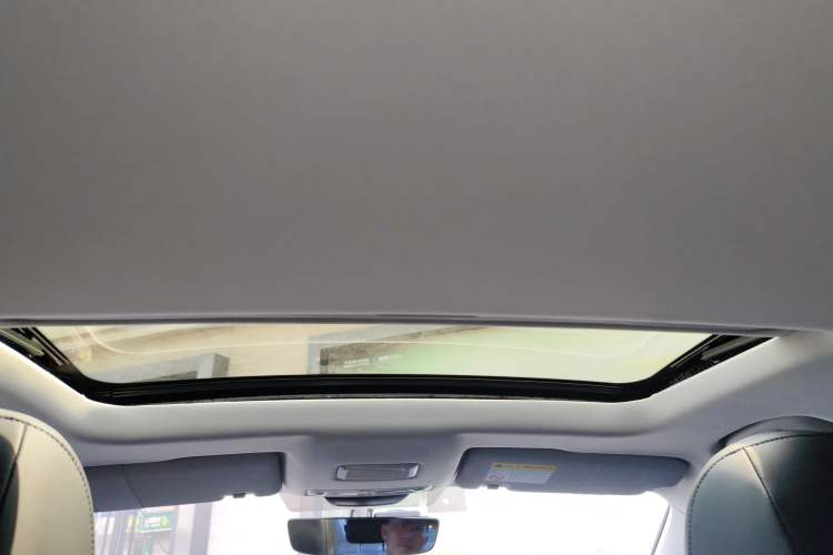 Used Roewe i5 2024 1.5L CVT Luxury Edition