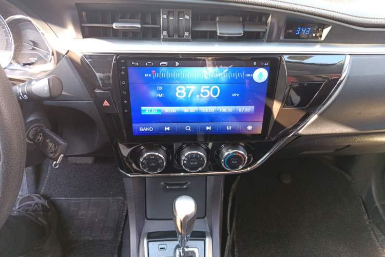 Used Toyota Corolla 2014 1.6L CVT GL Audio And AC Panel