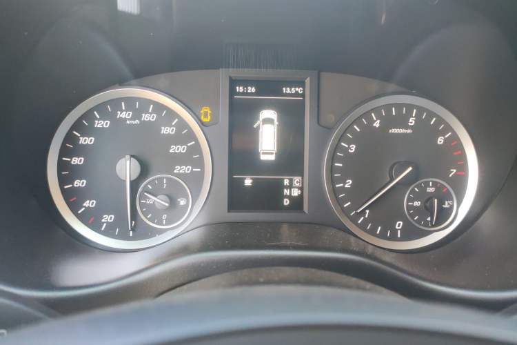 Used Mercedes-Benz Vito 2021 2.0T Elite Version 7 Seats