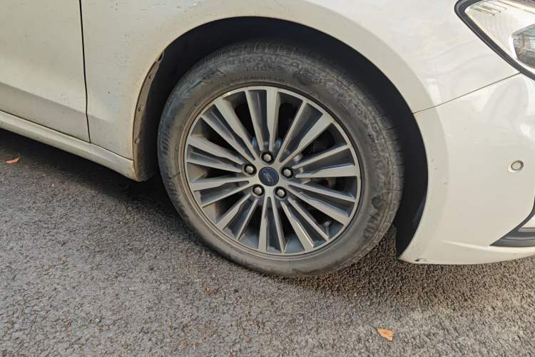 Used Ford Mondeo 2018 EcoBoost 200 Smart Control Luxury Model China VI Standard