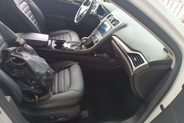 Used Ford Mondeo 2013 2.0L GTDi 200 Fashion Edition