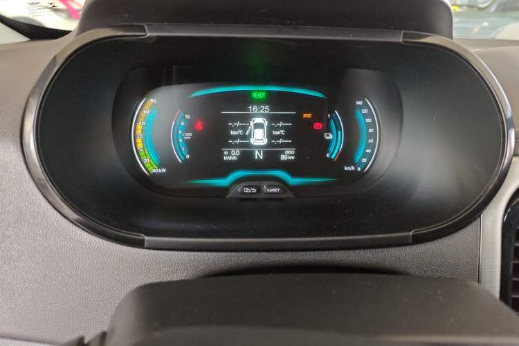 Used Chery QQ Little Ant 2024 Revised Version Youth Edition 251 km True Love Edition 25.05 kWh