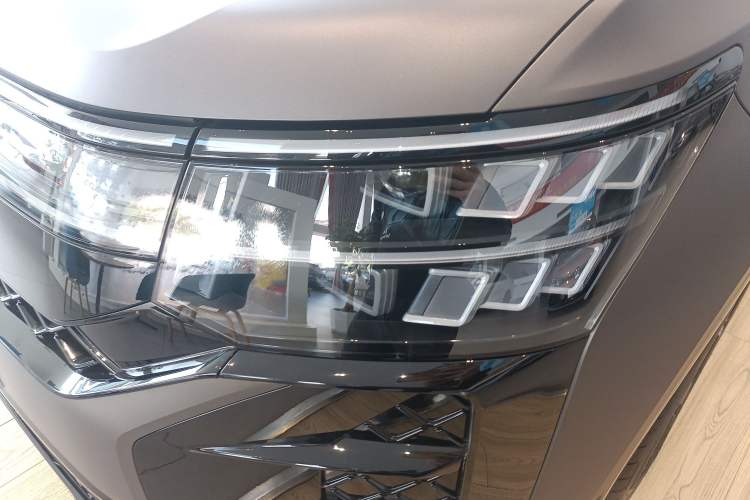 Used Volkswagen Teramont 2025 Tiguan Pro 450TSI Four-Wheel Drive Summit Edition