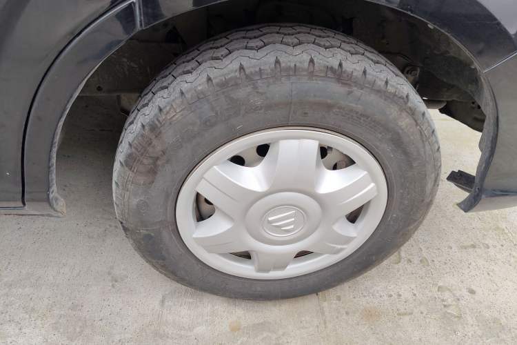 Used Foton Scenic G5 2020 2.4L Commercial Version Long-Wheelbase Flat-Roof 6-Seater Multi-Purpose Passenger Vehicle 4K22D4M