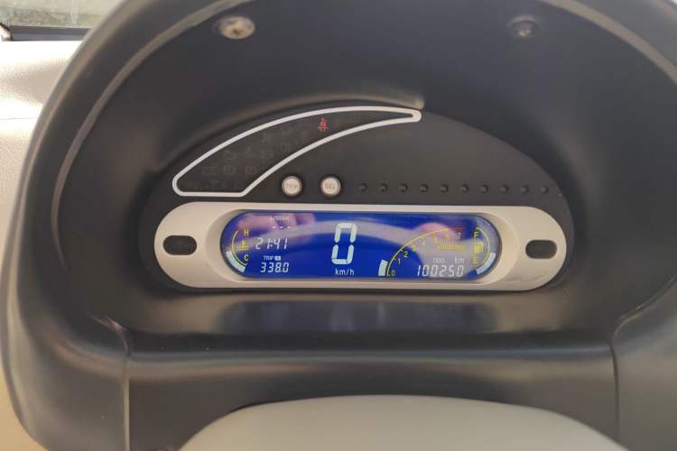 Used Chery QQ3 2012 Stylish Edition 1.0L Manual Start-Up Model
