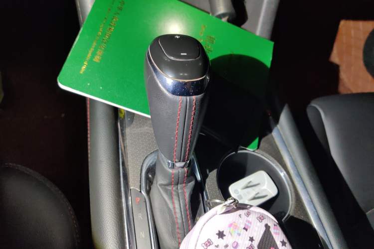 Used Chevrolet Malibu XL 2019 Redline 550T Automatic Sport Edition Gear Lever