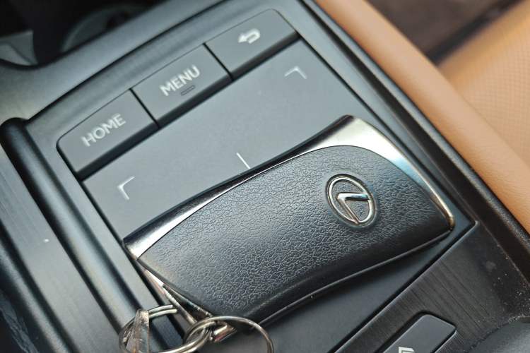 Used Lexus ES 2018 200 Excellence Edition China VI Standard