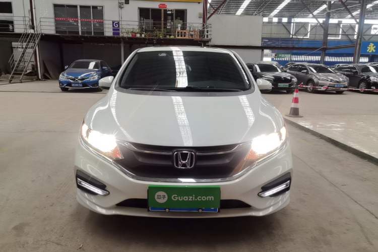 Used Honda Jade 2017 1.8L automatic Comfort version 5 seats
