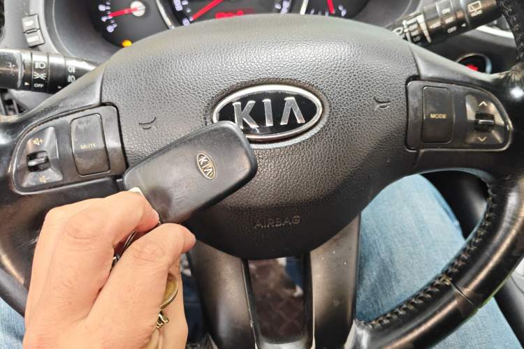 Used Kia Sportage R 2014 2.0L Automatic Two-Wheel Drive GL Vehicle Key