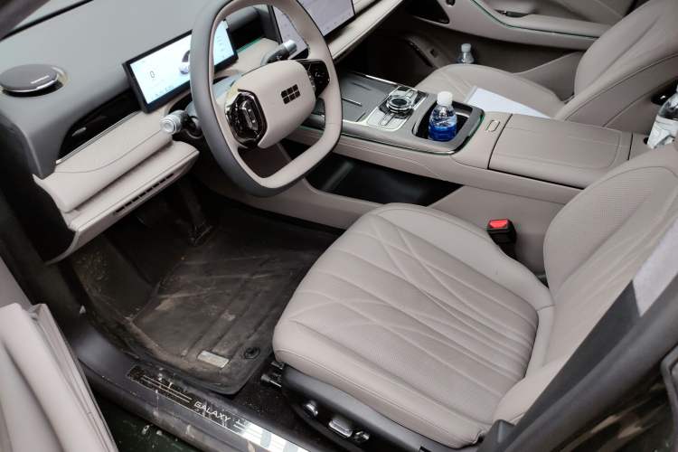 Used Geely Galaxy 8 2025 130km EM-P Exploration Edition Left Front Seat