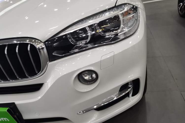 Used BMW X5 2018 xDrive28i Left Front Headlight