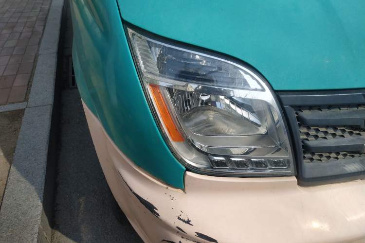 Used SAIC MAXUS Xintu V80 