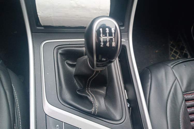 Used Geely Auto Vision X6 2018 1.8L Manual 4G Connect Luxury Edition
