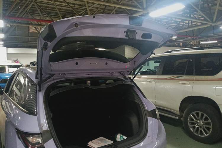 Used BYD Dolphin 2023 420 km Fashion Edition Trunk