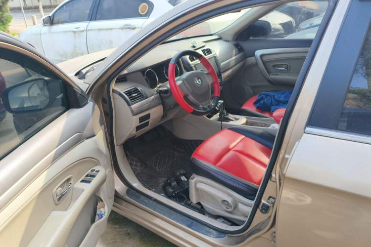 Used Dongfeng Aeolus A60 2012 1.6L Automatic Luxury Version