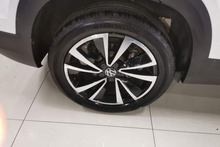 Used Volkswagen Tharu 2021 280TSI Two-Wheel-Drive Luxury Edition Right Rear Wheel Hub