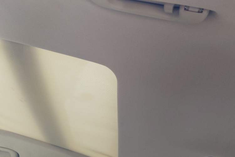 Used Buick LaCrosse 2012 2.4L SIDI Elegant Edition Headliner