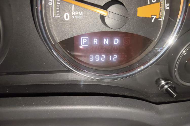 Used Jeep Compass 2014 2.0L two-wheel drive luxury version
