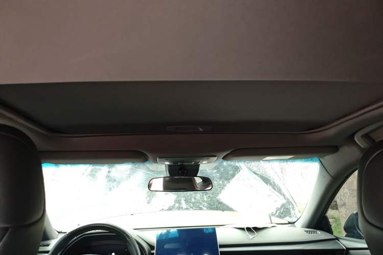 Used Toyota Avalon 2023 Dual-Engine 2.5L Luxury Edition Headliner