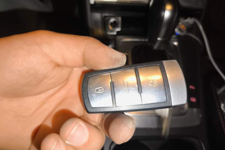 Used Volkswagen FAW-Volkswagen CC 2013 1.8TSI Luxury Model Vehicle Key