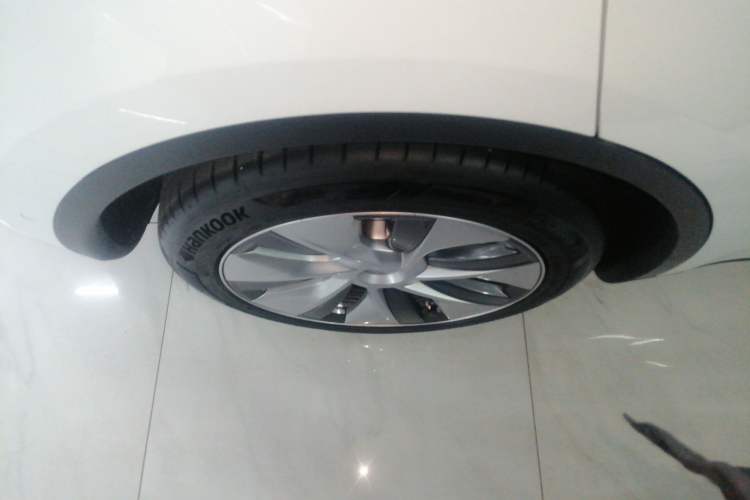 Used Tesla Model Y 2021 Revised Version 2 Long-Range All-Wheel-Drive Edition
