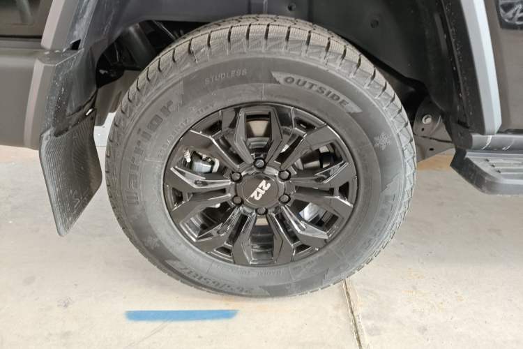 Used 212 T01 2024 2.0T Mechanic
