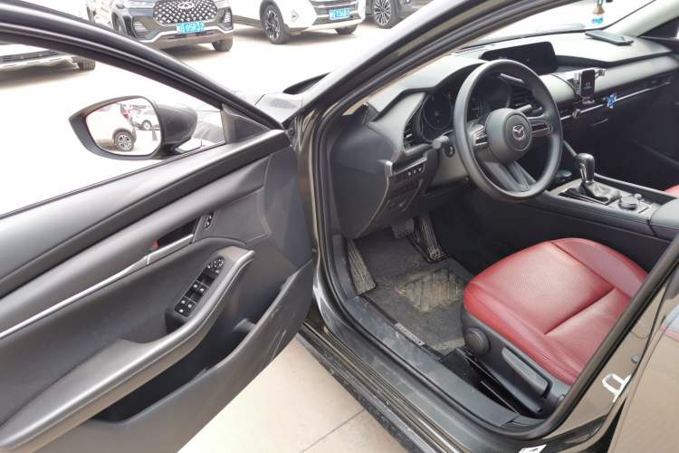 Used Mazda 3 Axela 2022 2.0L Automatic Zhiqing Edition