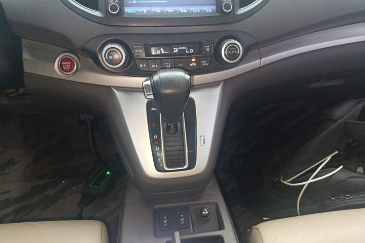 Used Honda CR-V 2013 2.4L two-wheel drive luxury version