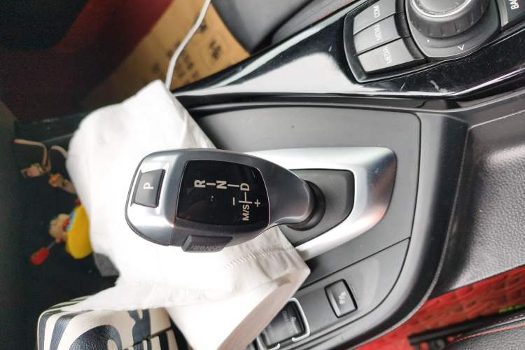 Used BMW 2 Series 2018 220i Convertible Coupe Sports Design Package