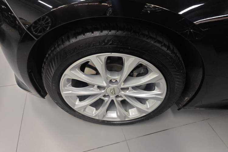 Used Cadillac CT5 2020 Revised Version 28T Stylish Sporty Type Exterior 4