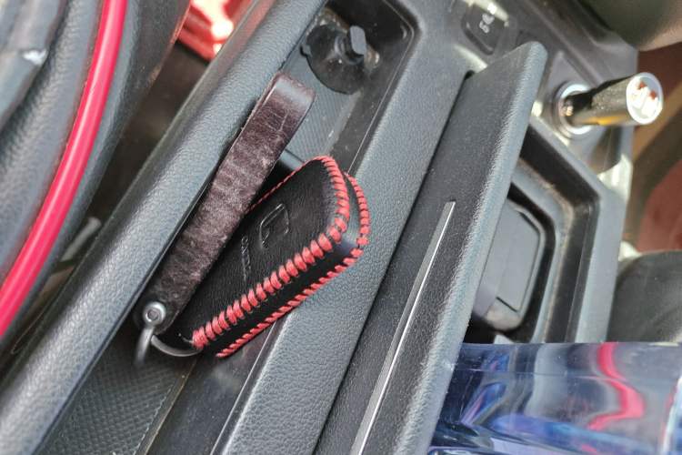 Used Honda CR-V 2013 2.4L four-wheel drive luxury version Vehicle Key