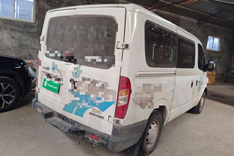 Used SAIC MAXUS Xintu V80 2017 2.5T 5-Speed Manual Aoyuntong National IV Short Wheelbase Ultra-Low Roof 5/6/10-Seater