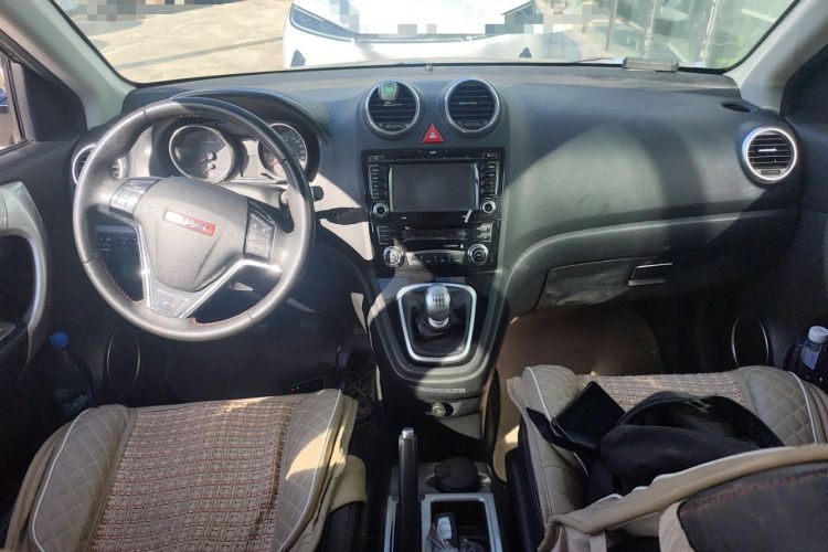 Used Haval H6 2013 Upgraded Model 1.5T Manual Two-Wheel Drive Elite Version
