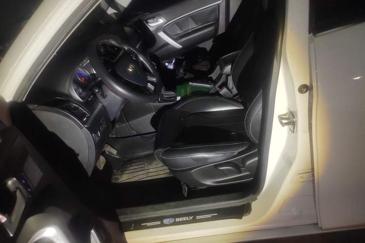 Used Geely Auto Emgrand 2015 Sedan 1.3T CVT Upward Edition Left Front Seat