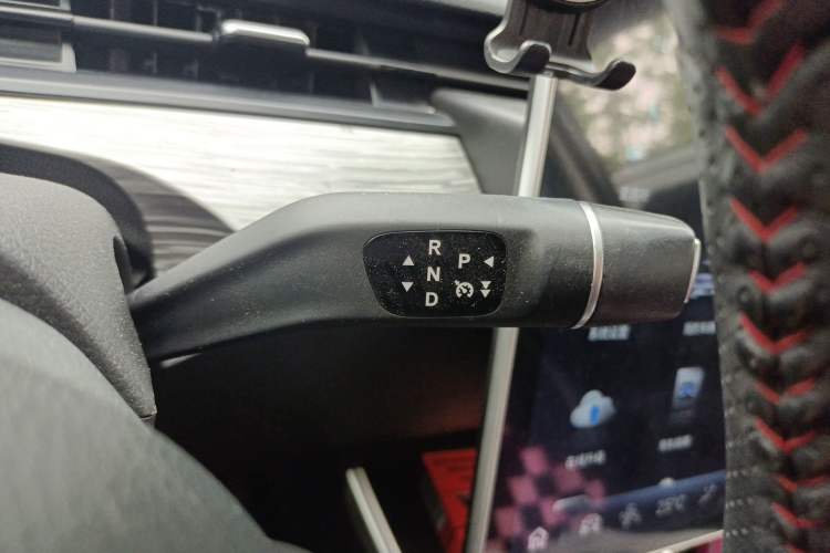Used NETA V 2022 Chao 400 Lite Gear Lever