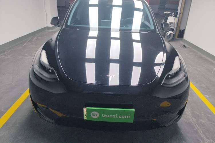 Used Tesla Model Y 2022 Rear-Wheel-Drive Version
