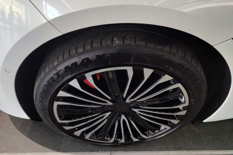 Used Avatr 12 2025 Ultra Extended-Range Edition
