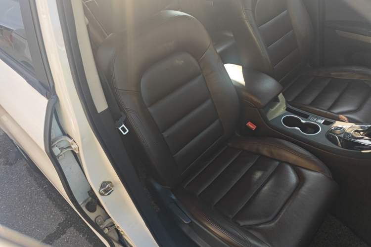 Used Haima V70 2016 1.5T Automatic "Comfort & Enjoyment" 6-Seater
